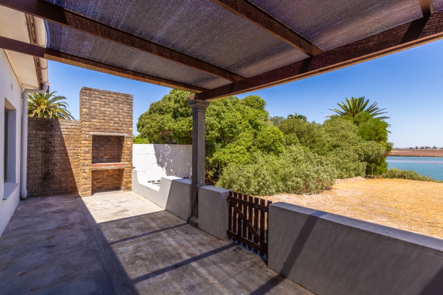 2 Bedroom Property for Sale in Velddrif Western Cape
